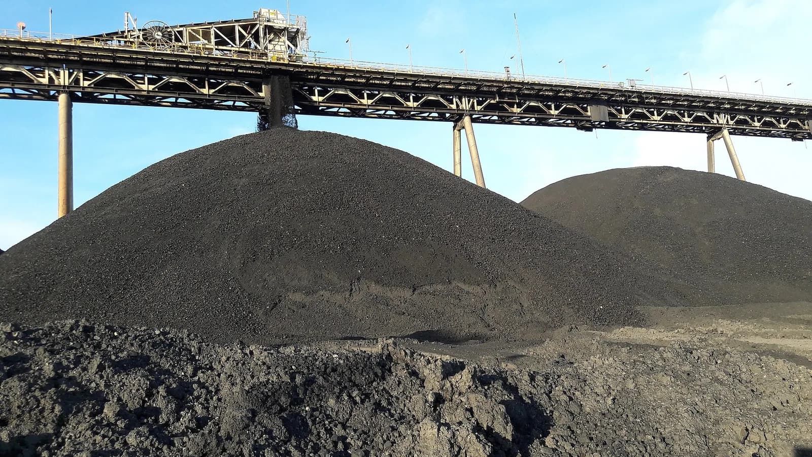 Mining Labour and Certification in Indonesia: The Post the State Has to Approve